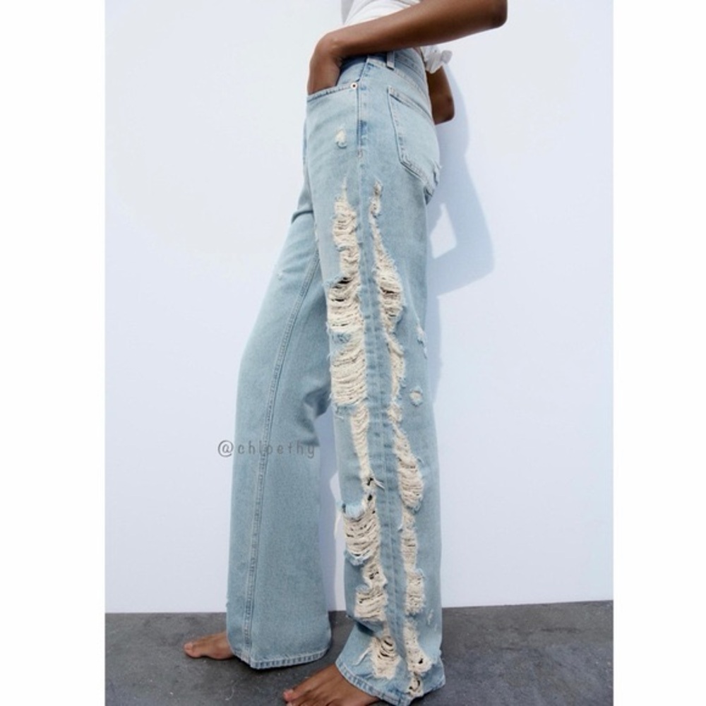 Zara Mid-Rise Wide Leg Ripped jeans